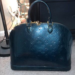 Louis Vuitton Vernis Alma GM